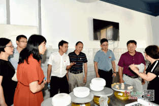 遂川縣人力資源和社會保障局王強副局長一行到江西工貿職院調研